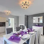 Chiara 2 Bedroom, Private Pool, Bbq & Child-friendly Puntera