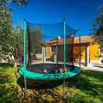 Chiara 2 Bedroom, Private Pool, Bbq & Child-friendly * Puntera